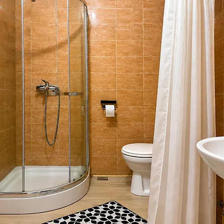 2 Bedroom Stunning In Apartament Plastovo